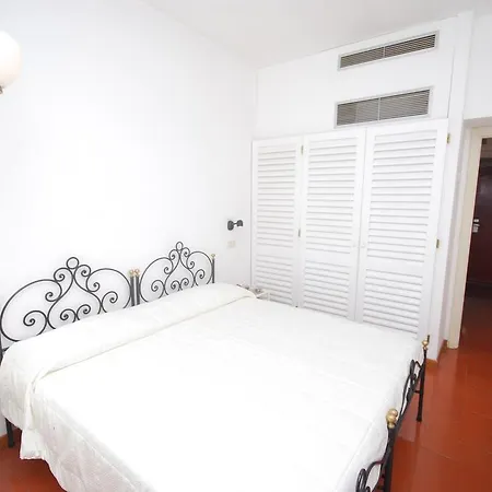 Hotel El Chico 4*
