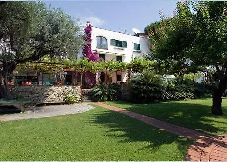 El Chico Hotel 4*
